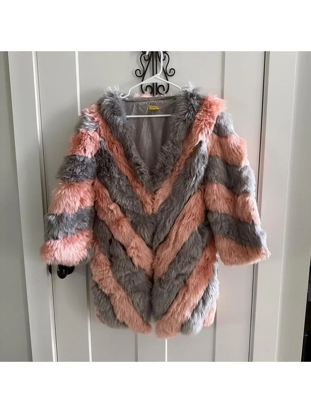 💖 DAISY Pink & Gray Chevron Faux Fur Festival Coat